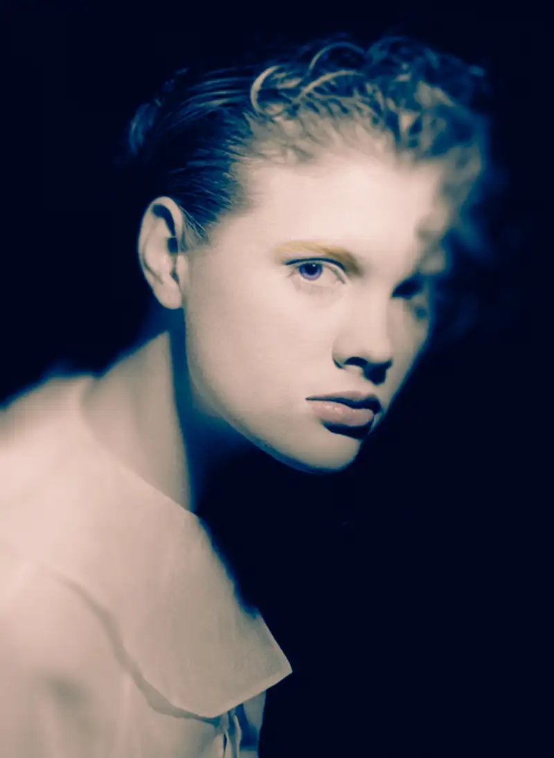 AI Hybrid beauty shot with classic photoshop techniques